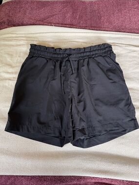 Mondetta Black Elastic-Waist Athletic Hiking Shorts